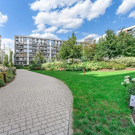 Lumina I Spacious 2br With Parking I Ac I Balcony I In *