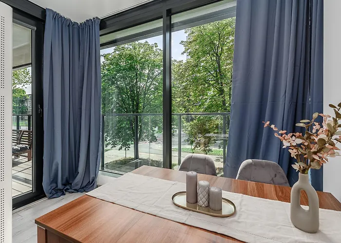 Lumina Spacious With Parking In Warsaw